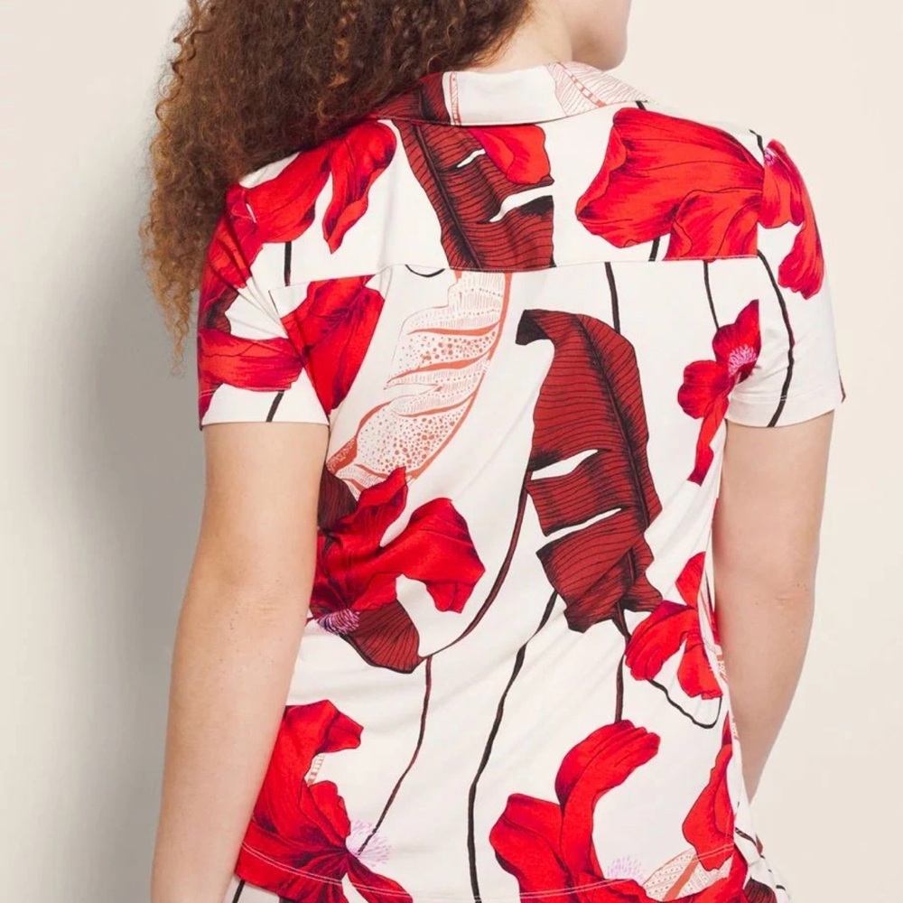 Soma Cool Nights Short Sleeve Notch Collar Tropic Like It’s Hot Top - Picture 2 of 5